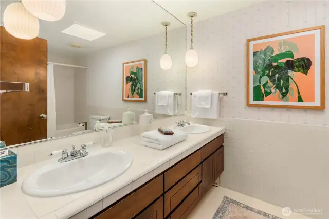 Main bathroom.
