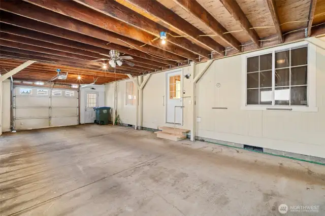Garage off of the utility room and connects to the bonus room and back yard.