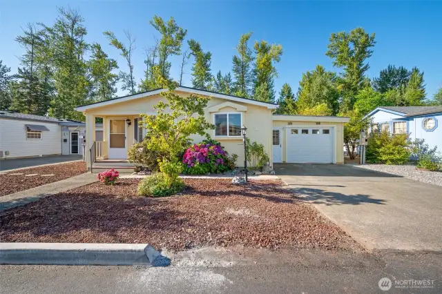 Clean curb appeal.