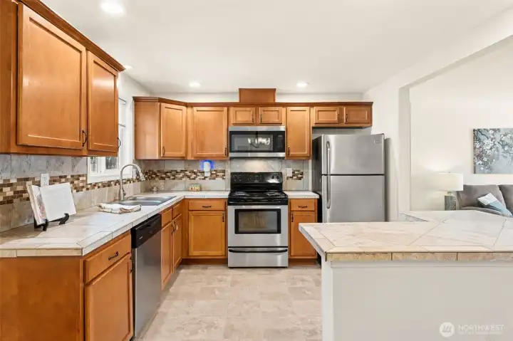 16905 - Open Kitchen from Dining Room