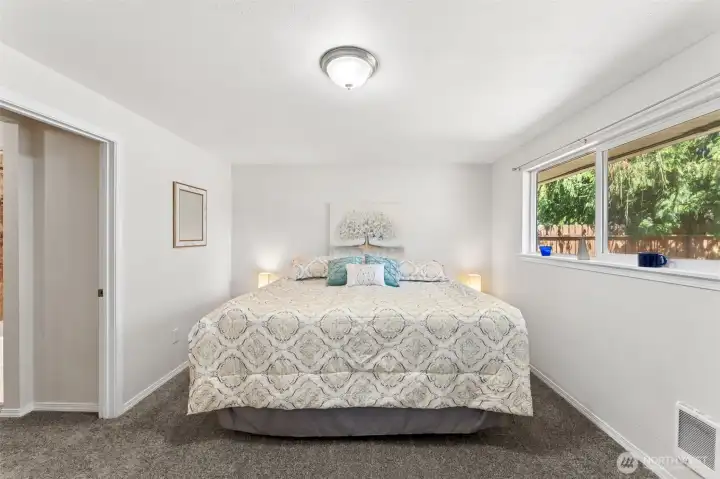 16905 - Primary Bedroom from Entry