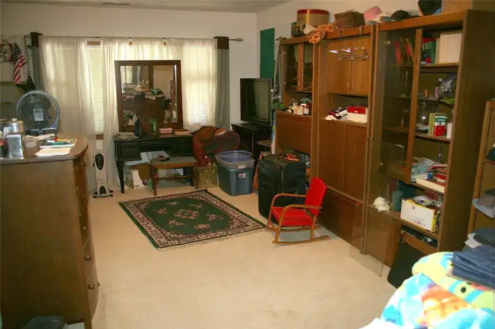 Lower level oversized bedroom.