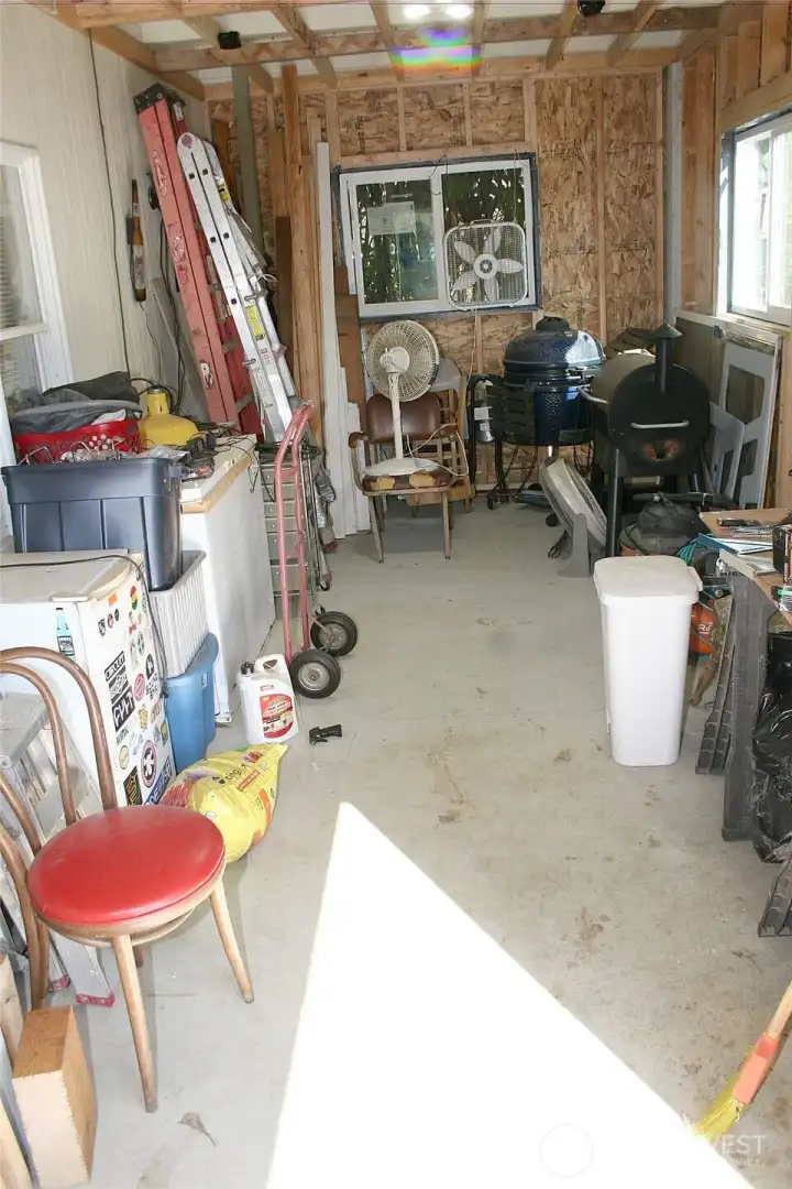 Great storage space off the lower deck.  Full power.