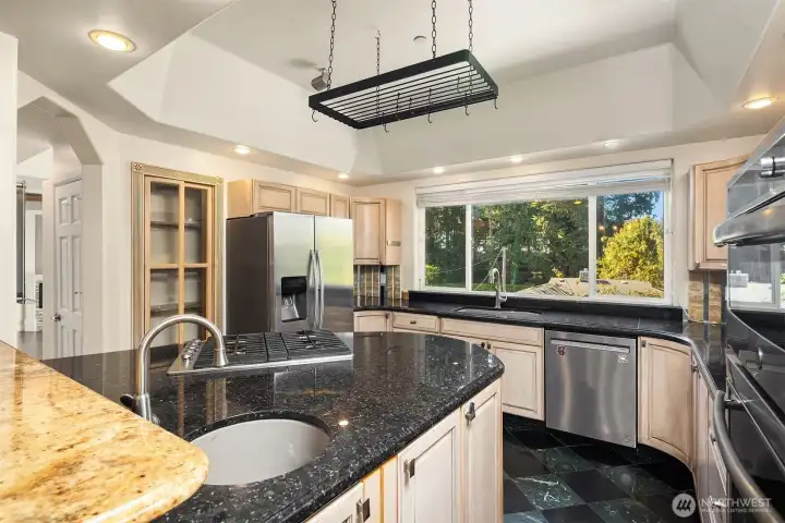 Kitchen includes walk-in pantry.