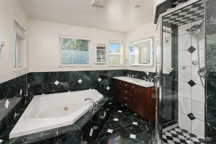 5-piece marble bathroom off primary