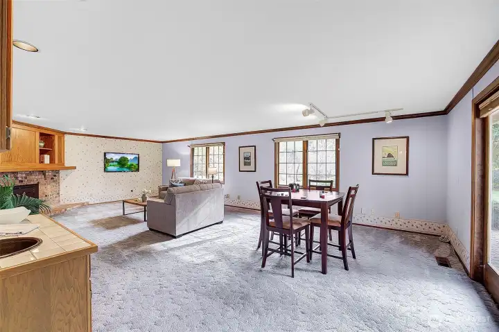 Huge Rec Room with access to patio