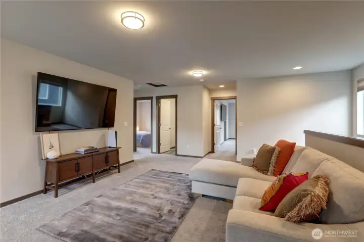 SIT AND BE COMMIE UPSTAIRS IN BONUS AREA