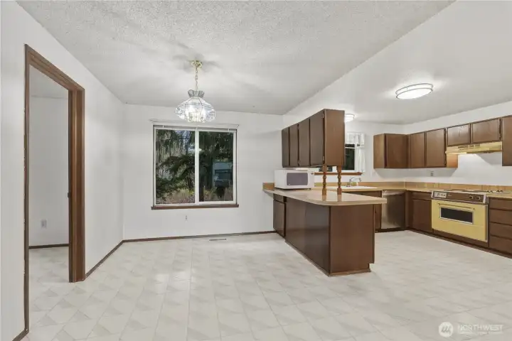 What will you do to update and make it your own?  Yes, that is the original stove and oven, and Yes - it works great! They don't make them like they used to!