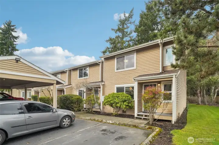 Did I mention Fantastic End Unit!!