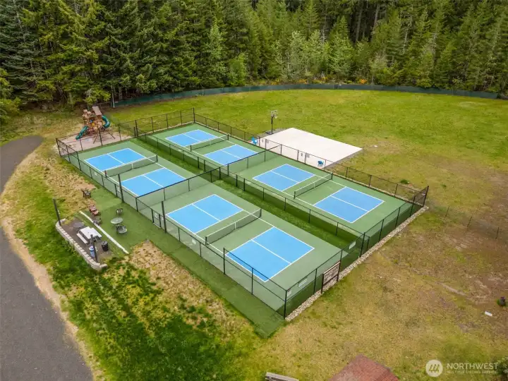 One of the really charming things about Mason Lake life is the sense of community surrounding it, and the Mason Benson Center is a big part of that. Available to residents and friends of Mason and Benson Lakes for only about $85 per year, this community-focused organization offers an impressive mix of activities designed around fun, wellness and connection. The pickleball courts shown here are just the beginning. There are organized pickleball groups, yoga, Pilates, tai chi, bingo, card clubs, book groups and other social gatherings happening throughout the year. It creates an environment where you can be as active and involved as you want to be, which honestly makes lake living feel even richer.