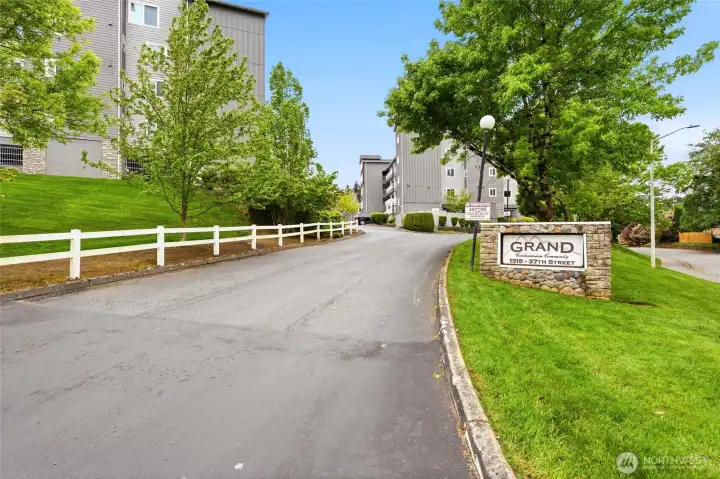 Welcome to "The Grand" condominiums.  Located just south of downtown Everett.