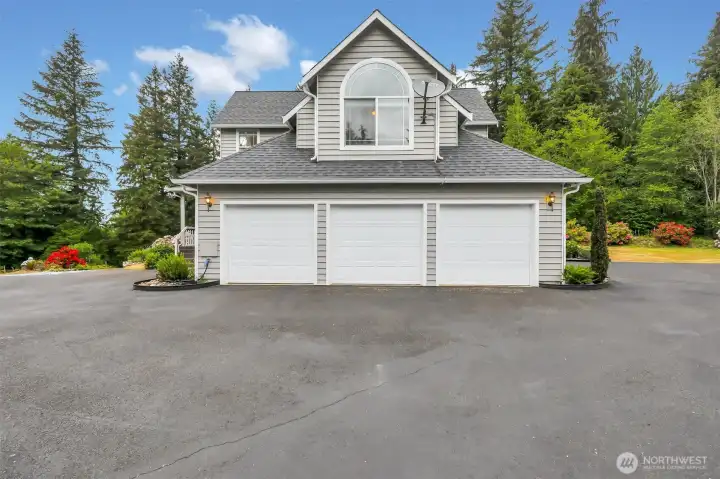 3 car garage