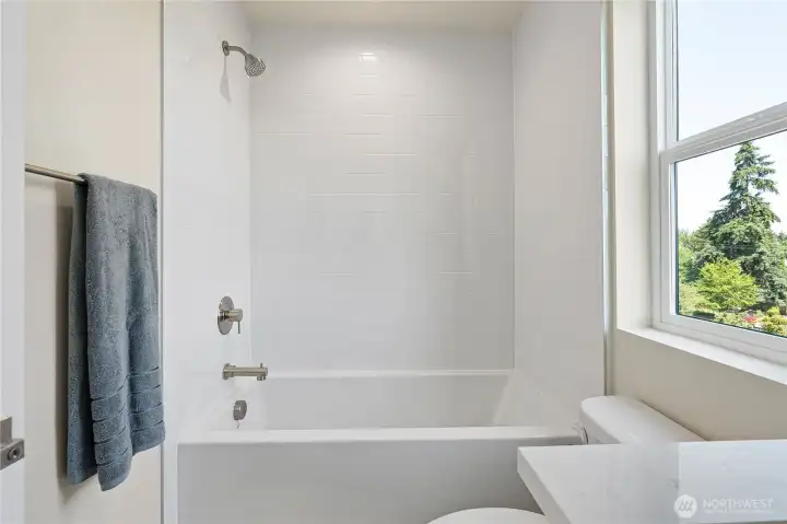 Full ensuite bath.