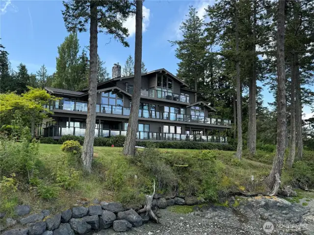 Entire Skipjack Bldg-5 units