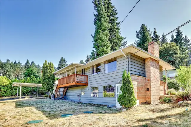 Functions as 5 bed with basement style apartment
