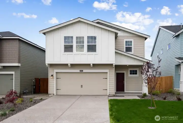2 car garage and parking, yes please!