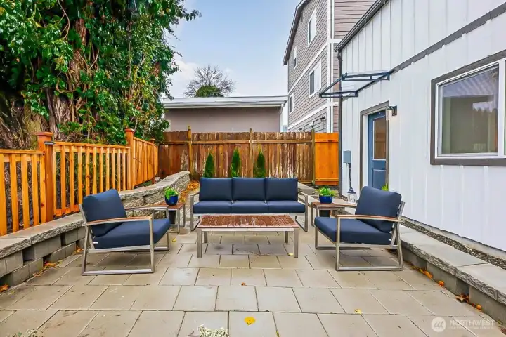 Virtually staged so you can see what you can do with the space.