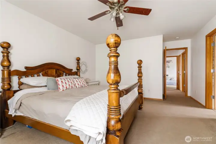 Large king size bed still leaves so much room! And another overhead fan.