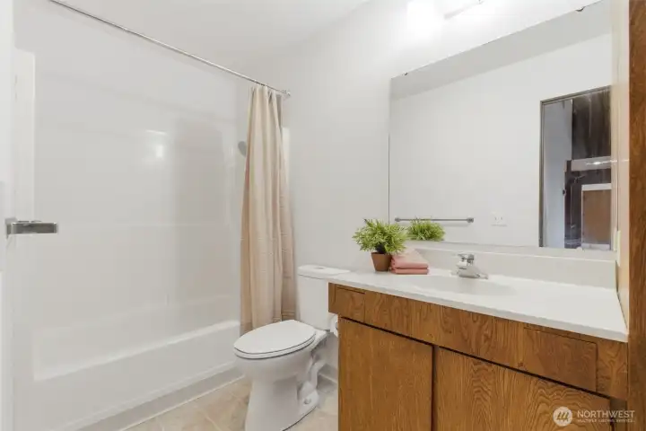 Main Floor Full Bath