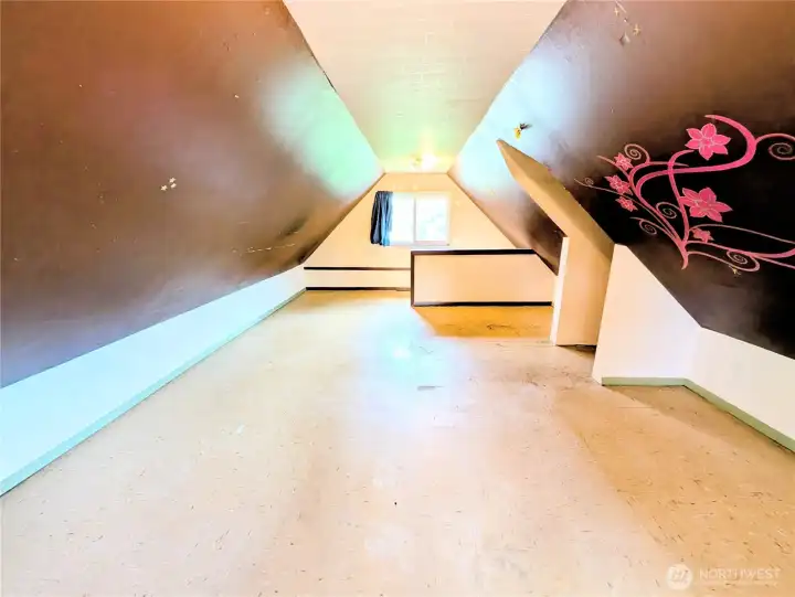 Upstairs bedroom