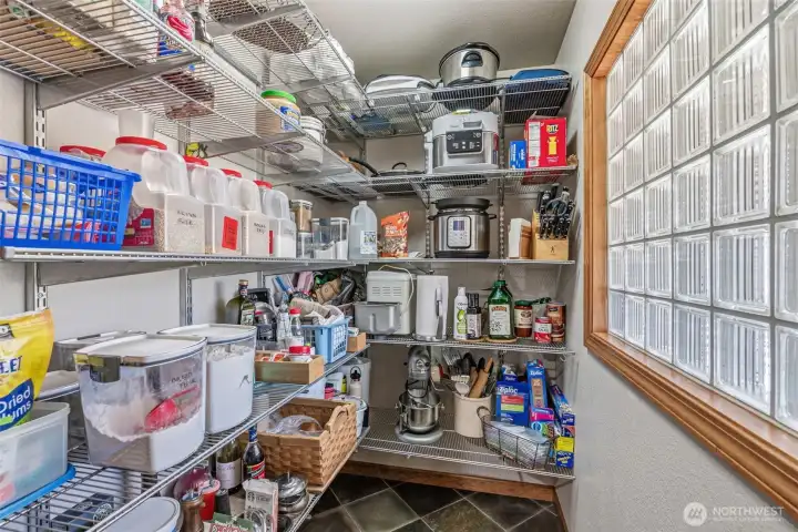 Walk-In Pantry Walk-In Pantry