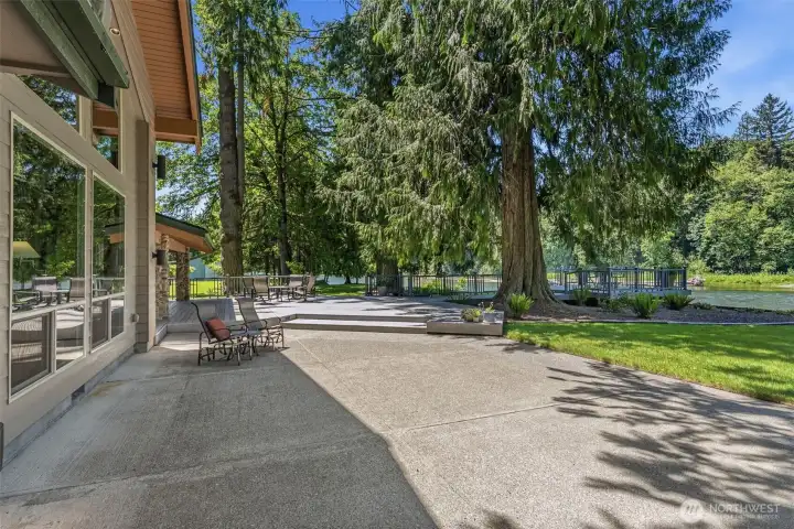 Rear Patio w/ River Views Rear Patio w/ River Views