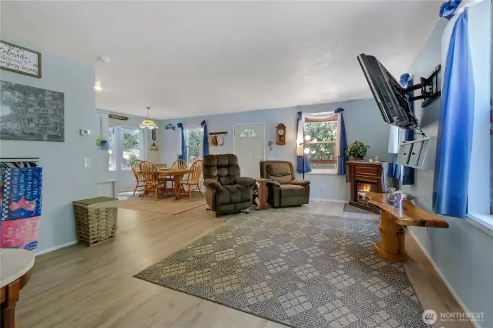 Nice open concept family room, living room and dining areas