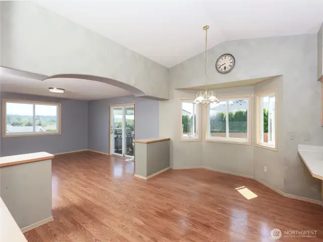 Familyroom & Dining