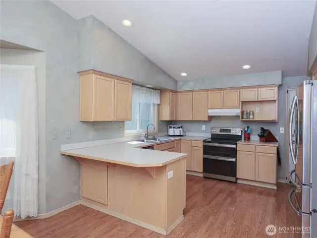 Kitchen with eat in space, double oven