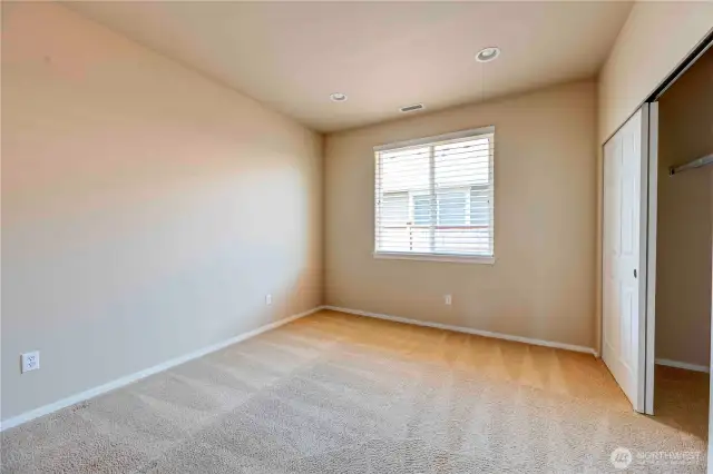 Second bedroom.