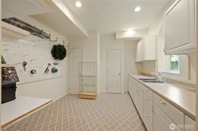 Attached kitchenette makes this bonus studio extra functional and versatile