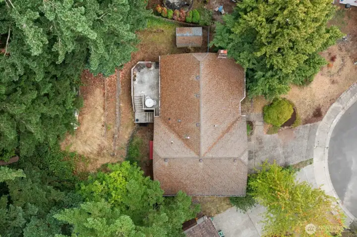 Bird's eye view. Storage shed as well!