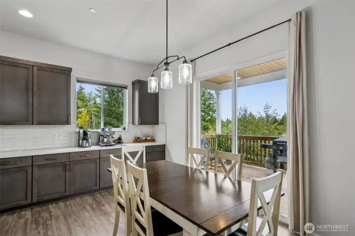 Dining with access to the deck