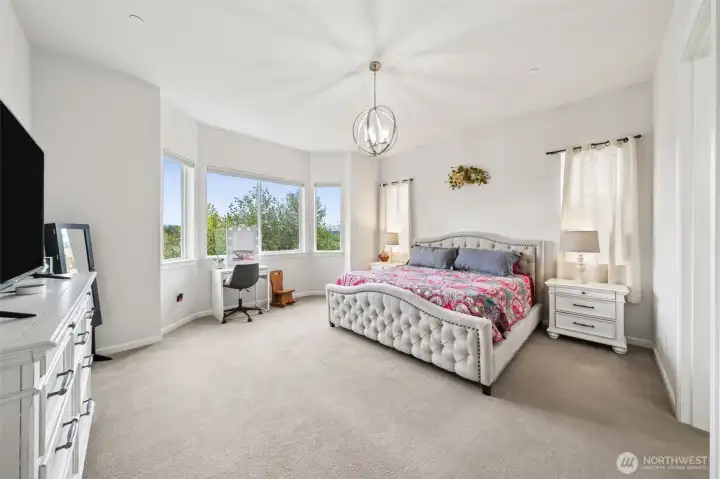 Primary Suite with bay window