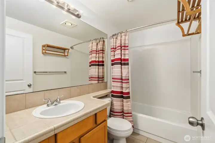 full secondary bathroom.
