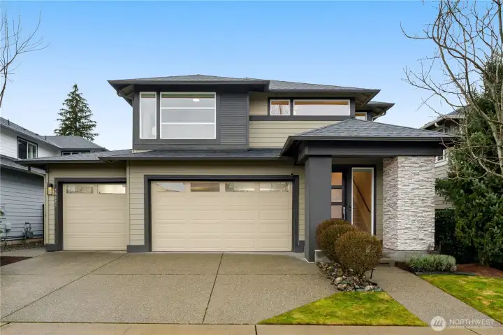 Welcome to Eaglemont, a Mainvue community. This 2018 build is better than new!