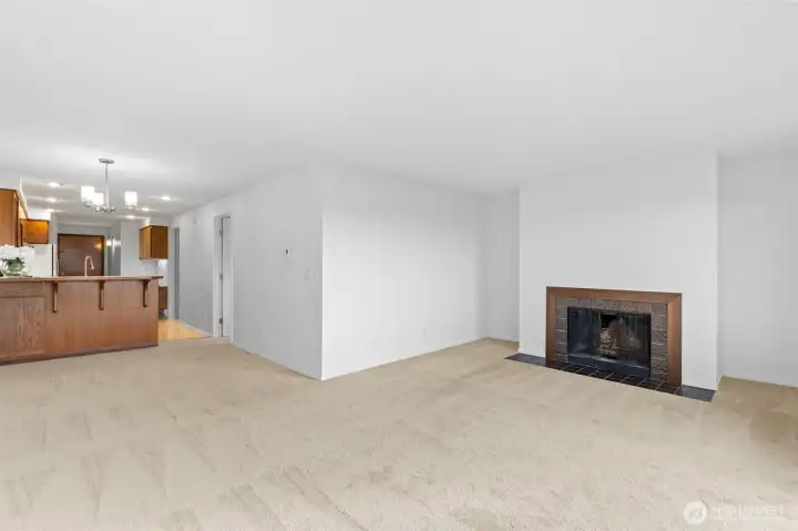 The space is cozy and relaxing! This building has had very long term tenants and room for rental increases.