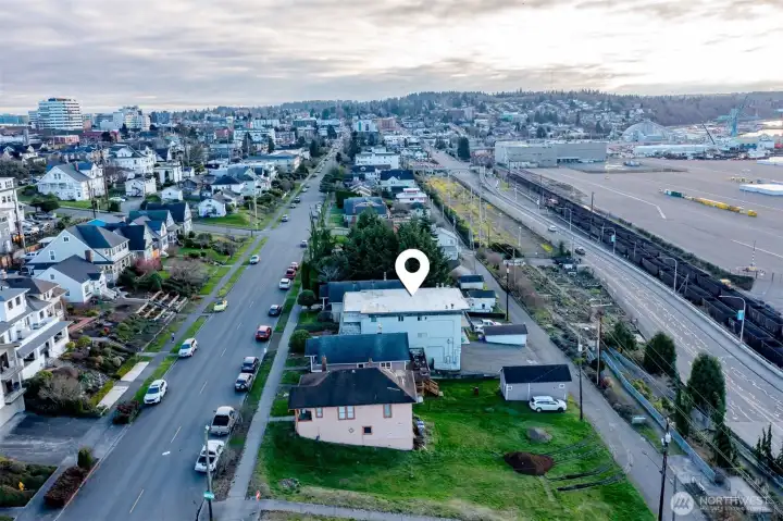 Easy access to freeways for commutes, close to downtown, healthcare, and waterfront activities.