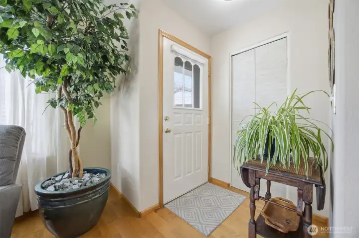 Welcome inside 5634 Applewood Drive!