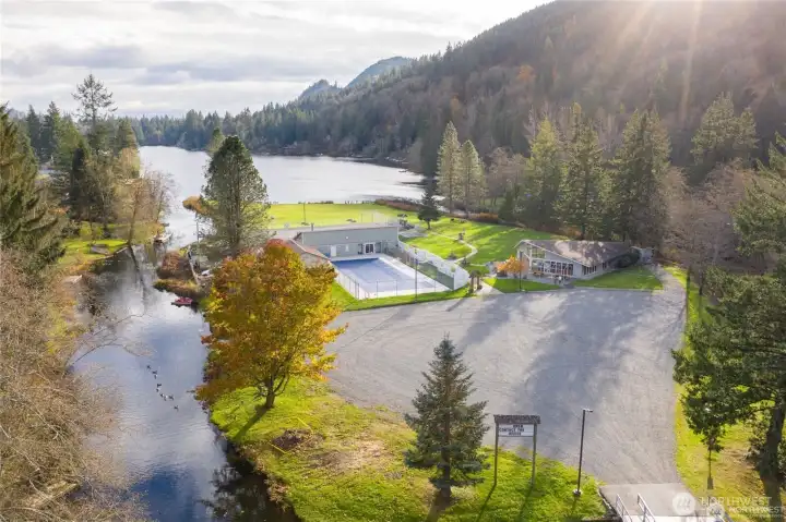 Many Community Amenities including Pool. Tennis, Walking Trails, Community Garage Sale, Fishing Derby.