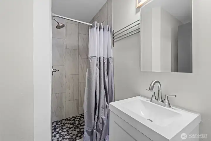 bathroom 2 (in laundry hall by door to garage bathroom 2 (in laundry hall by door to garage