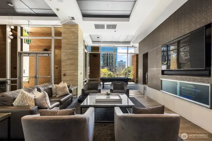 Owners Lounge