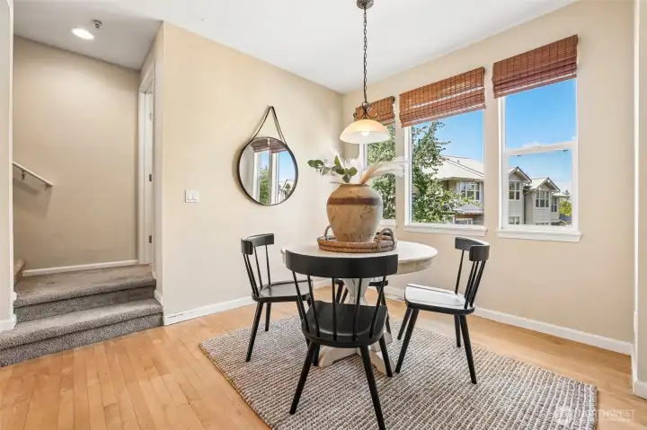 Dining room.
