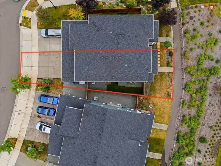 Approximate property lines Approximate property lines