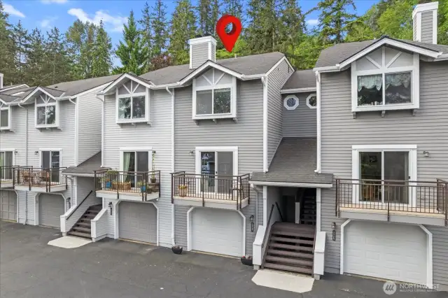 Woodinville Townhome 2 bedroom 2.5 bathrooms in Sunridge