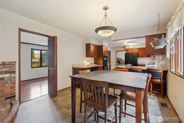 Eating space and kitchen, living room on the left
