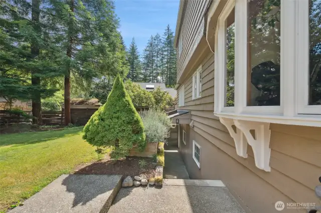 Outside stairs to basement