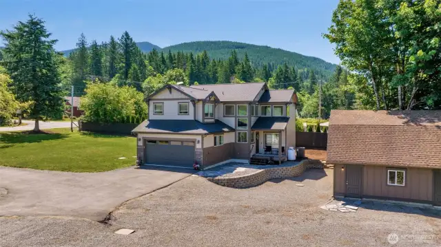 Welcome to historic Ravensdale! Just minutes to trails, lakes & dining, yet tucked away for total privacy.
