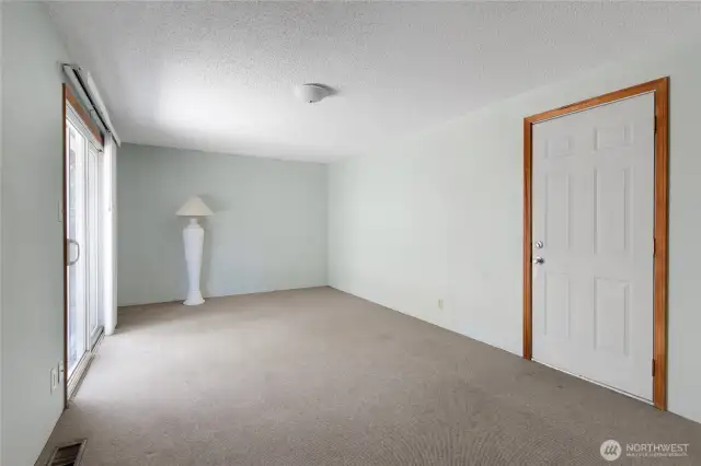 Bonsu room that leads to garage!
