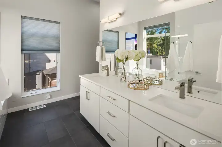 Primary bath